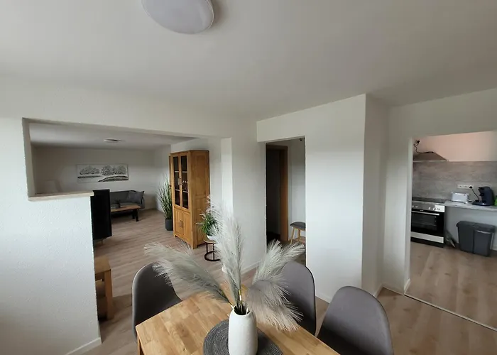 Semesterbostad Rosa *